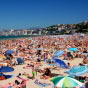 Escuelas de idiomas en Al lado del mar en España.